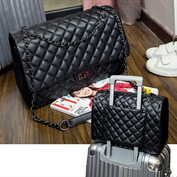 Large Quilted Leather Capacity Travel ShoulderBag - Picture 15 of 16